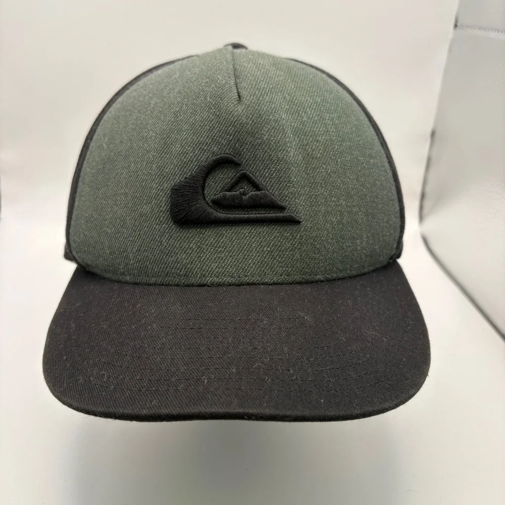 Quiksilver Snapback Hat Black Olive Green Embroidered Logo 55cm‎ Trucker Cap